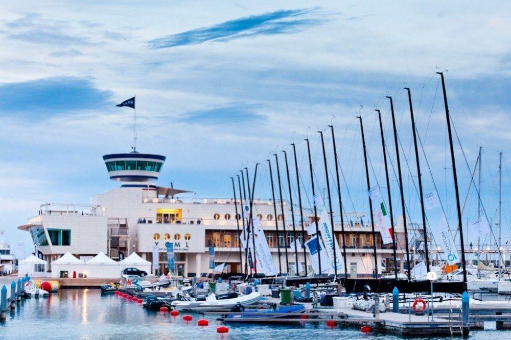 Yacht Club Marina Di Loano Exterior foto