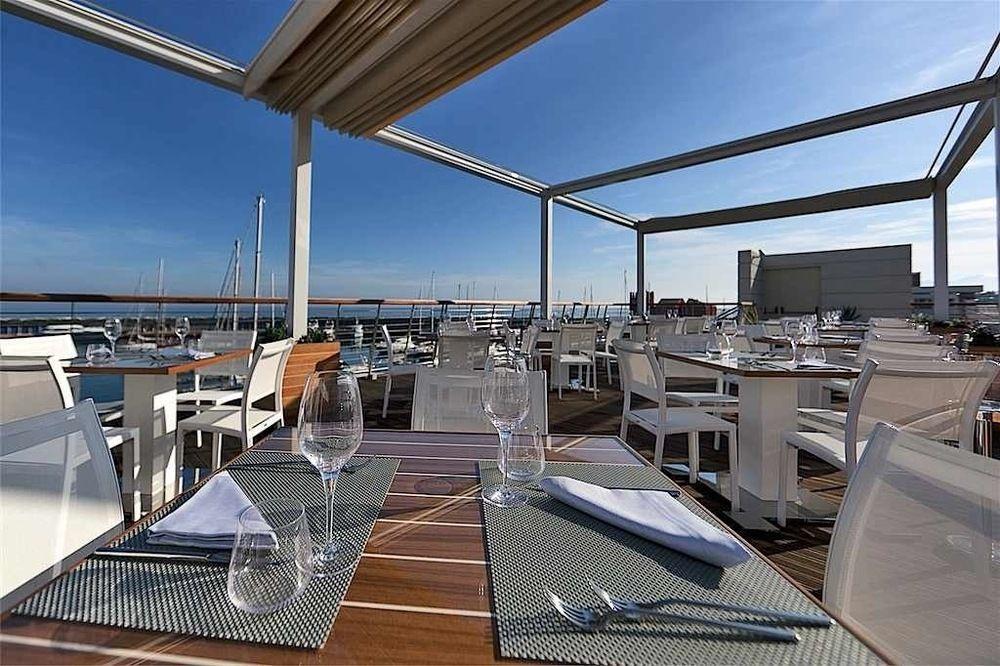 Yacht Club Marina Di Loano Exterior foto