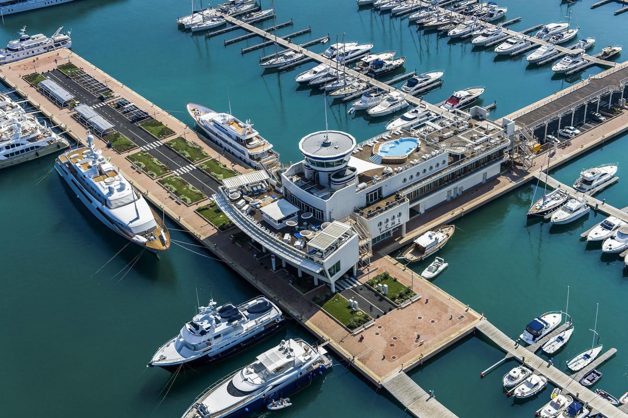 Yacht Club Marina Di Loano Exterior foto