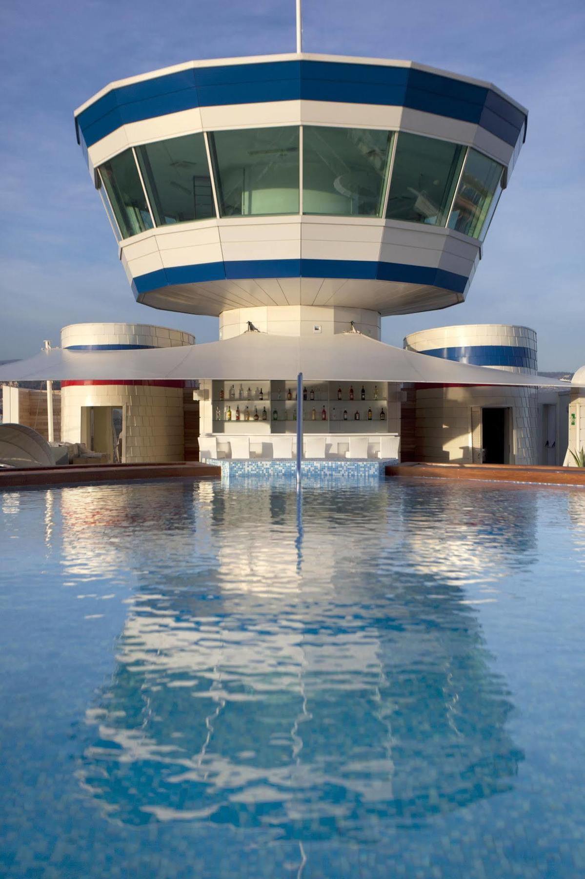 Yacht Club Marina Di Loano Exterior foto